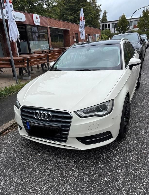Gebraucht Audi A3 S-Line 150 PS (110 kW) 2014 Weiß Kleinwagen