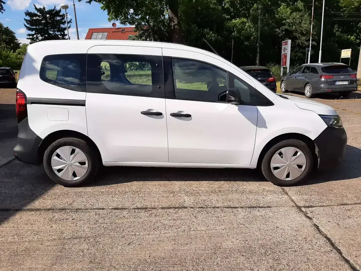 Gebraucht Nissan Townstar Acenta 131 PS (96 kW) 2024 Mineral white (s) Van / Kleinbus