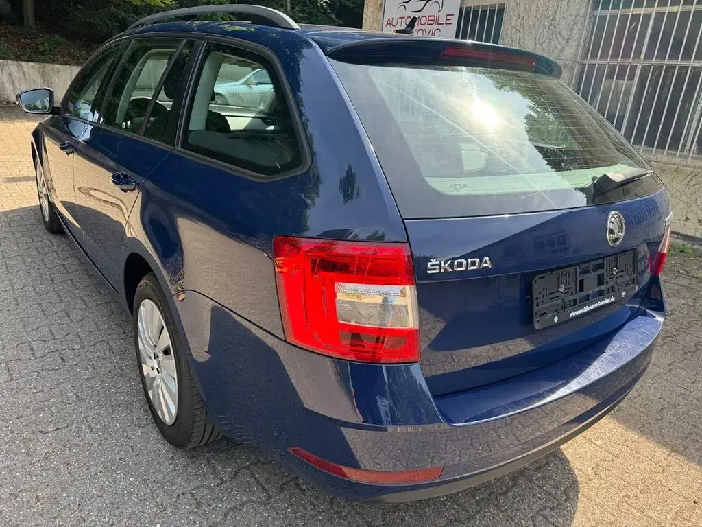 Gebraucht Skoda Octavia Active 90 PS (66 kW) 2018 Blau Kombi