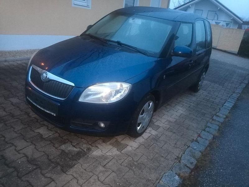 Violett Gebraucht 2007 Skoda Roomster Style Van / Kleinbus | 650 € (Guter Preis) - Bild 1/4
