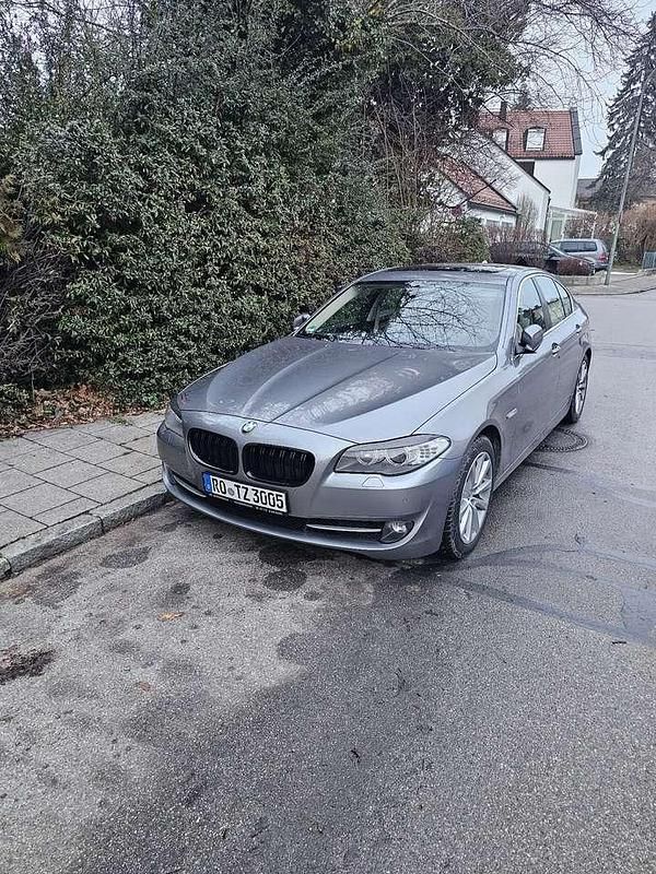 Gebraucht BMW 530 258 PS (189 kW) 2011 Limousine