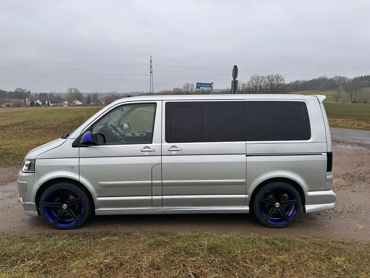 Gebraucht VW Multivan 174 PS (127 kW) 2009 Silber Van / Kleinbus
