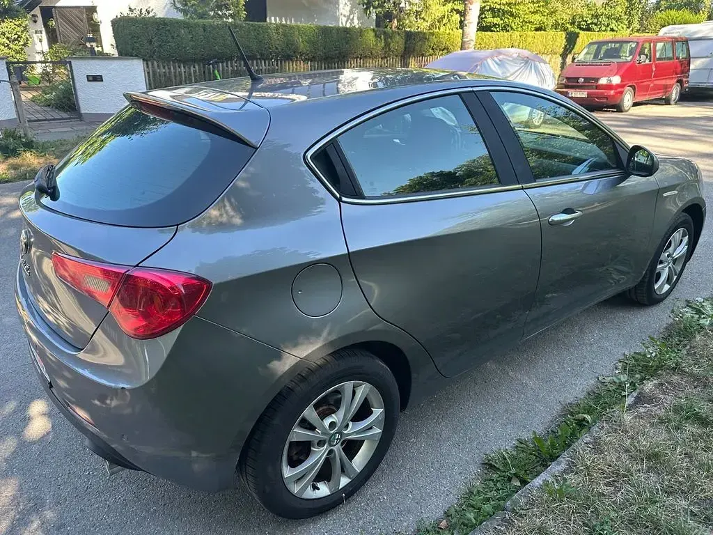 Gebraucht Alfa Romeo Giulietta Turismo 170 PS (125 kW) 2012 Kleinwagen