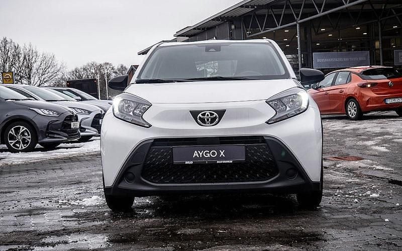 Gebraucht Toyota Aygo Business Edition 72 PS (52 kW) 2022 Weiß Kleinwagen