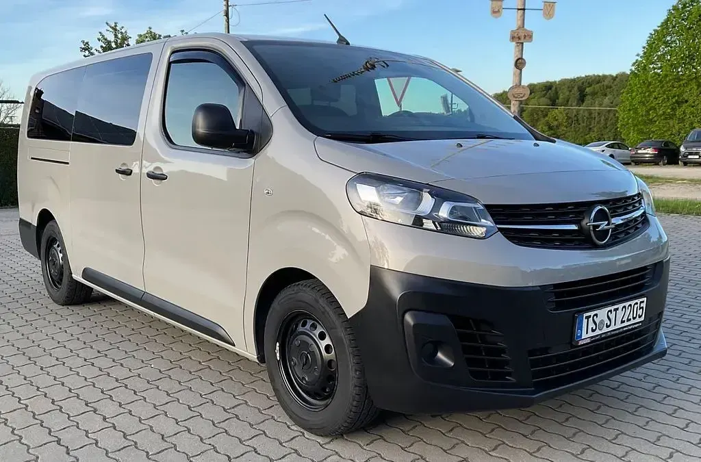 Gebraucht Opel Vivaro-e Combi 150 PS (110 kW) 2020 Grau Van / Kleinbus