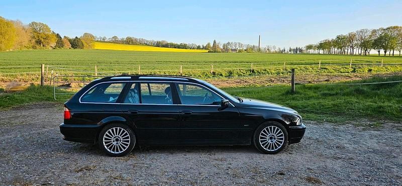 Usata BMW 530 231 CV (169 kW) 2000 Nero Station wagon