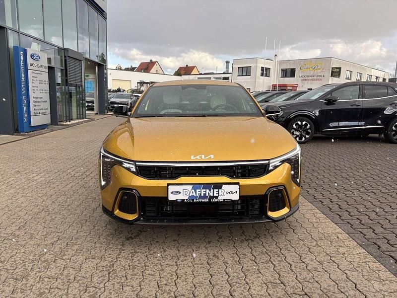 Neu Kia K4 GT-Line 179 PS (131 kW) 2026 Gelb Limousine
