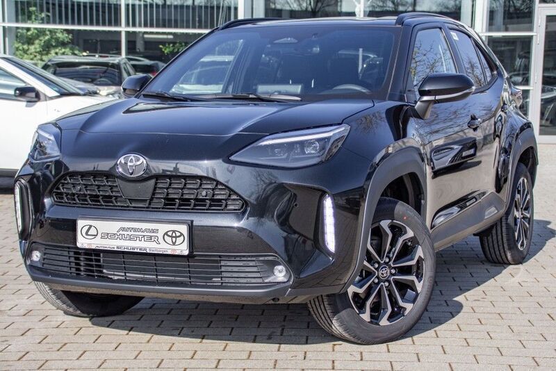 Mysticschwarz mica Neu 2025 Toyota Yaris Cross SUV | 28.980 € - Bild 1/4