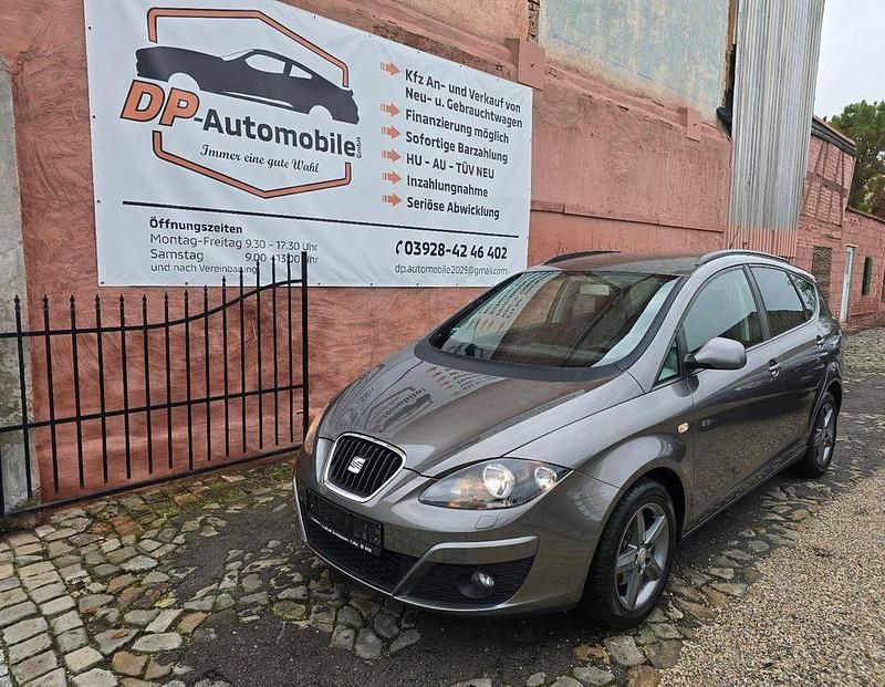 Grau Gebraucht 2015 Seat Altea XL 4You Van / Kleinbus | 7.990 € (Fairer Preis) - Bild 1/4