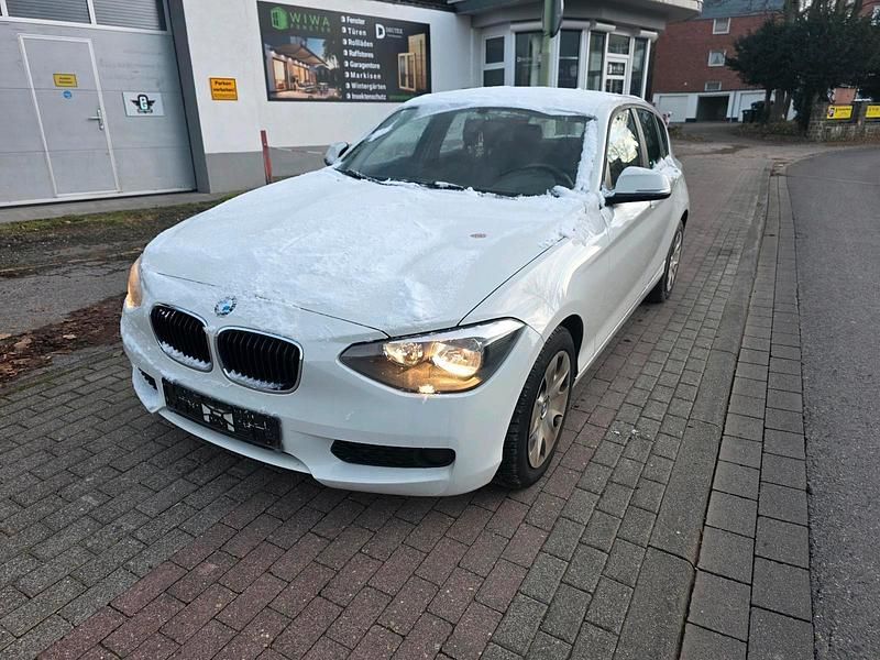 Weiß Gebraucht 2013 BMW 118 Kleinwagen | 3.750 € (Superpreis) - Bild 1/4