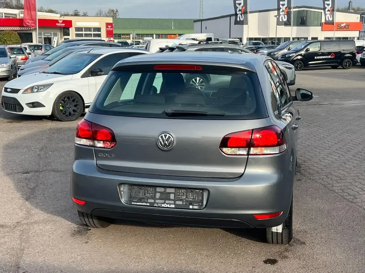 Gebraucht VW Golf VII Move 80 PS (58 kW) 2012 Grau Limousine