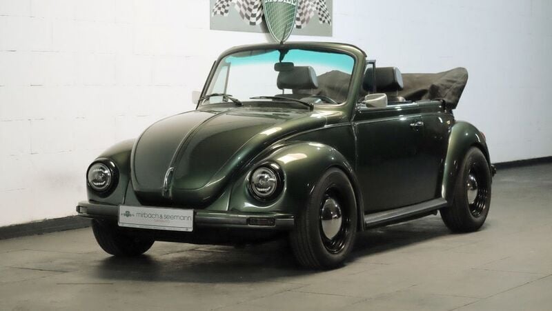 Grün Gebraucht 1977 VW Käfer Cabrio | 34.900 € - Bild 1/4