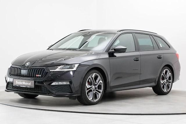 Blackmagic perleffekt Gebraucht 2022 Skoda Octavia RS Kombi | 30.830 € (Etwas zu teuer) - Bild 1/4