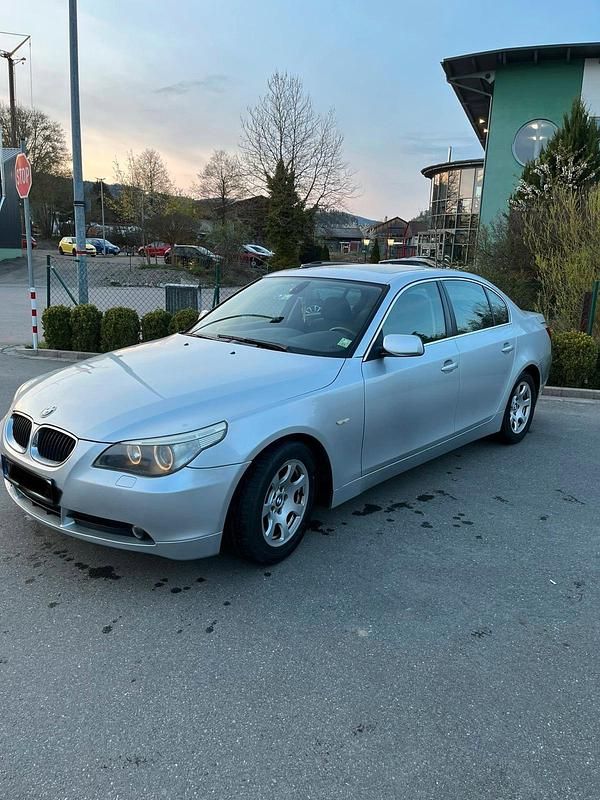 Usata BMW 520 170 CV (125 kW) 2003 Argento Berlina