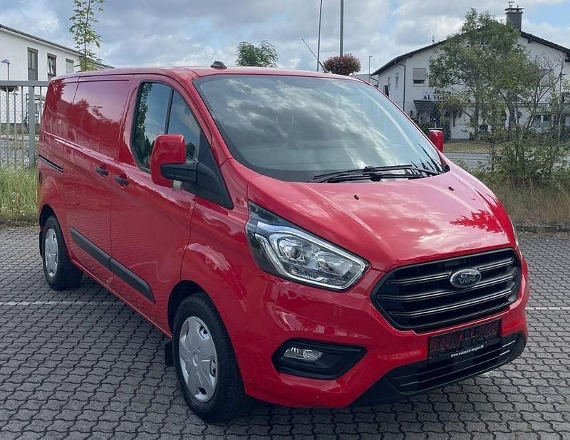 Rot Gebraucht 2019 Ford Transit Custom Van / Kleinbus | 14.980 € (Guter Preis) - Bild 1/4
