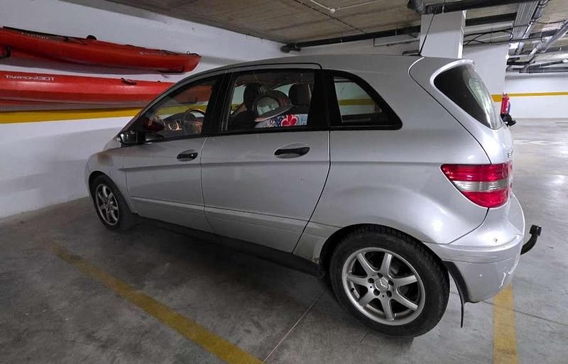 Gebraucht Mercedes B200 136 PS (100 kW) 2005 Grau Van / Kleinbus