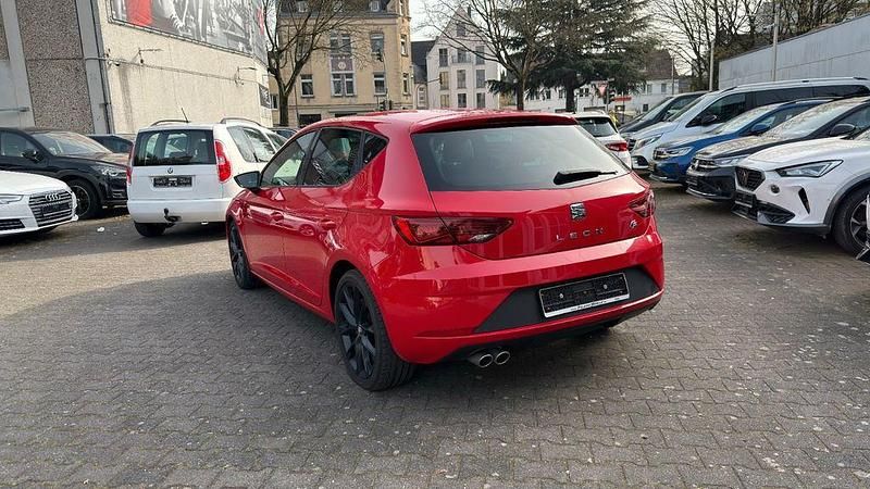 Gebraucht Seat Leon FR 150 PS (110 kW) 2019 Rot Limousine