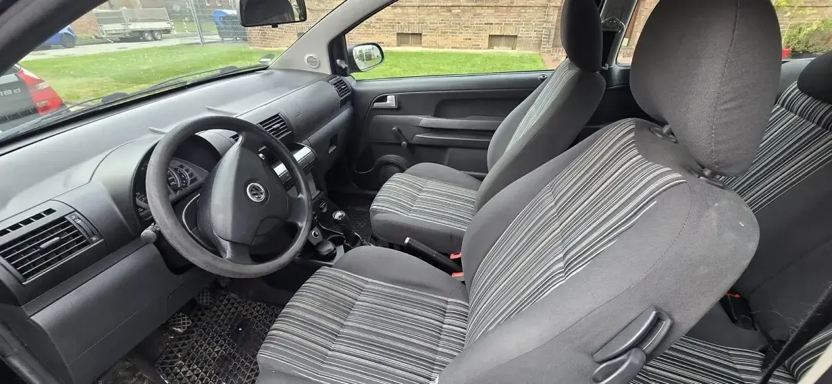 Gebraucht VW Fox 50 PS (36 kW) 2007 Schwarz Kleinwagen
