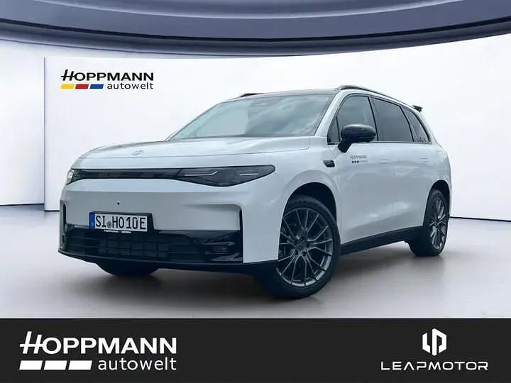 Gebraucht Leapmotor C10 158 kW (215 PS) 2025 Weiss SUV