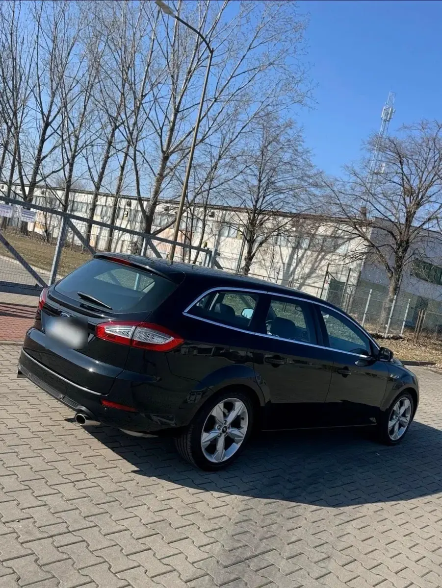 Gebraucht Ford Mondeo Titanium 200 PS (147 kW) 2014 Schwarz Kombi