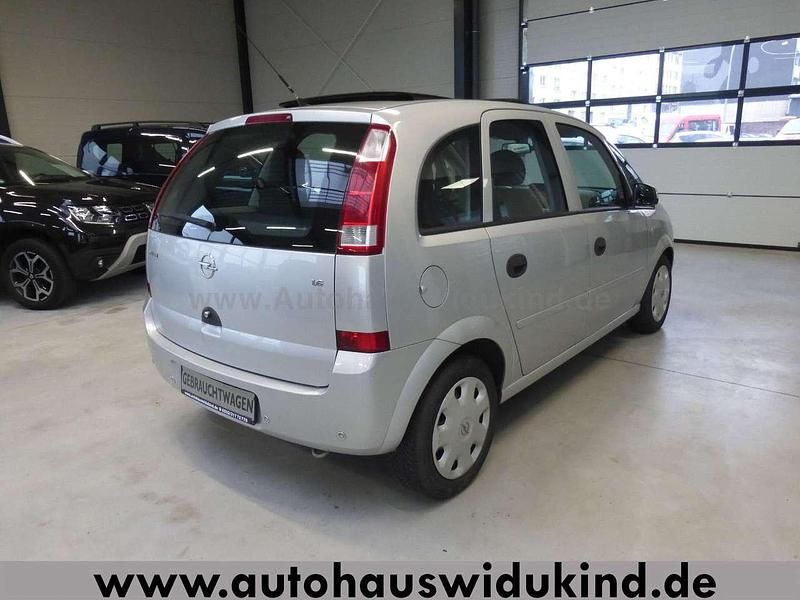 Gebraucht Opel Meriva 101 PS (74 kW) 2004 Silber Van / Kleinbus