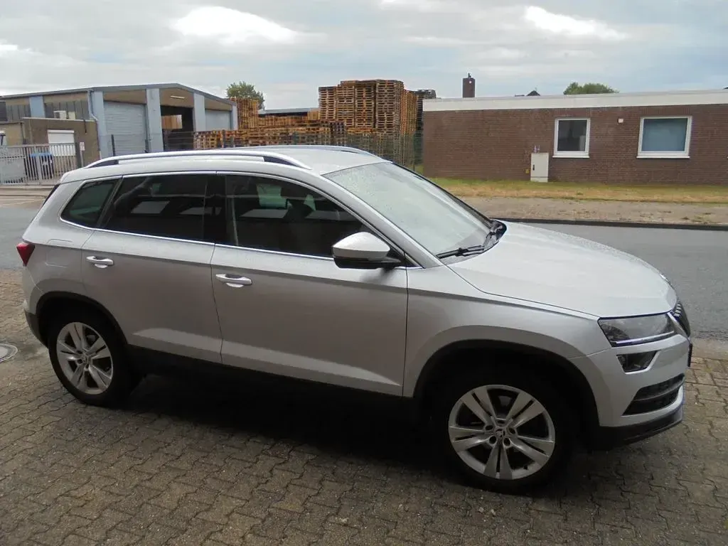 Gebraucht Skoda Karoq Style 150 PS (110 kW) 2017 Silber SUV