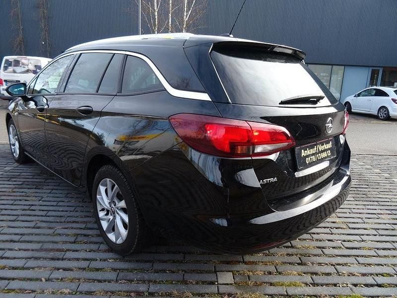 Używany Opel Astra Elegance 122 KM (89 kW) 2022 Czarny Kombi