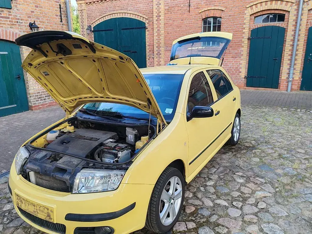 Gebraucht Skoda Fabia Sport 75 PS (55 kW) 2006 Gelb Limousine