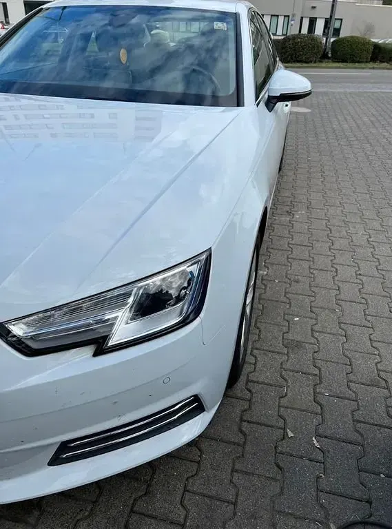 Gebraucht Audi A4 Ambiente 150 PS (110 kW) 2017 Weiß Limousine