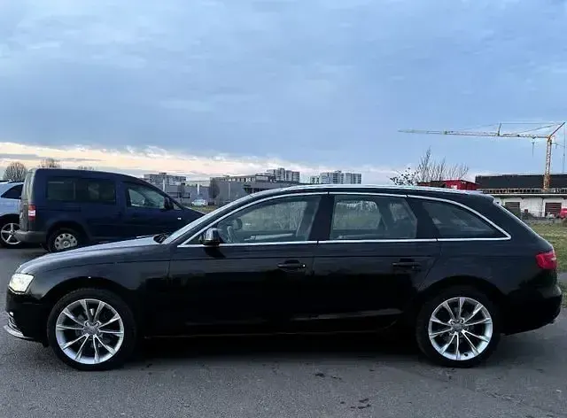 Używany Audi A4 Ambition 150 KM (110 kW) 2014 Czarny Sedan/Limuzyna