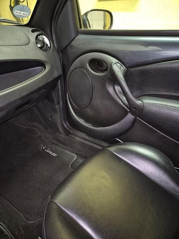 Gebraucht Ford Ka Viva X 69 PS (50 kW) 2005 Grau Kleinwagen