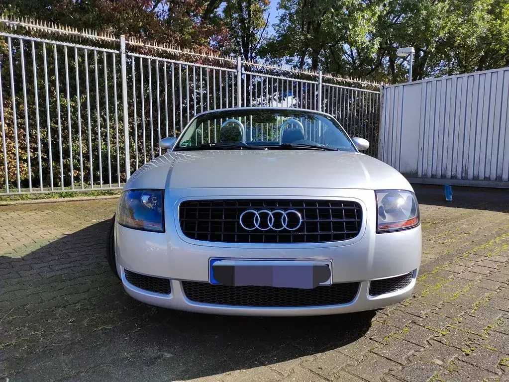 Gebraucht Audi TT Roadster Sport 179 PS (131 kW) 2000 Silber Cabrio