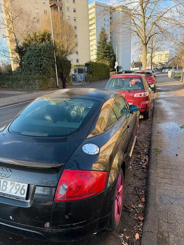 Second-hand Audi TT Design 180 CP (132 kW) 2003 Negru Coupe
