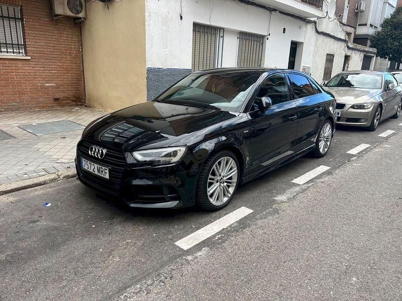 Gebraucht Audi A3 116 PS (85 kW) 2018 Schwarz Limousine