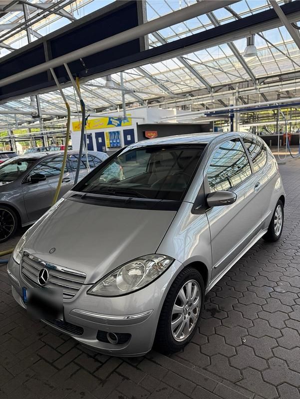 Grau Gebraucht 2005 Mercedes A200 | 2.400 € (Fairer Preis) - Bild 1/4