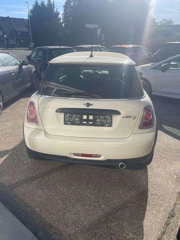 Gebraucht Mini One D 90 PS (66 kW) 2012 Weiß Kleinwagen