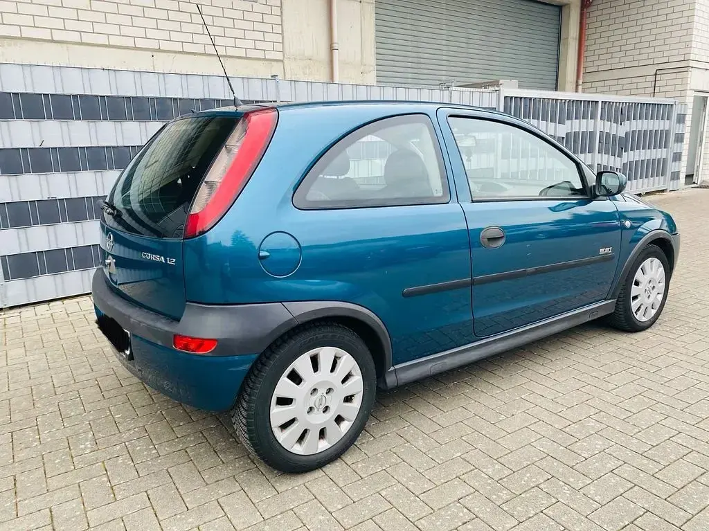 Używany Opel Corsa Elegance 75 KM (55 kW) 2002 Zielony Hatchback
