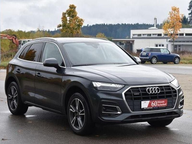 Grau Gebraucht 2021 Audi Q5 Sport SUV | 29.990 € (Fairer Preis) - Bild 1/4