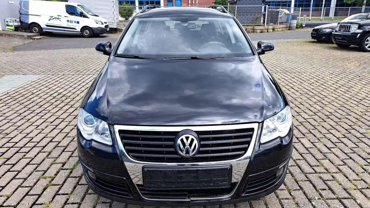 Gebraucht VW Passat 150 PS (110 kW) 2010 Schwarz Kombi