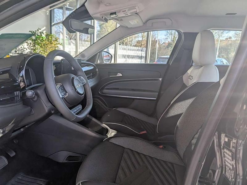 Gebraucht Fiat 600 Style 101 PS (74 kW) 2024 Schwarz SUV
