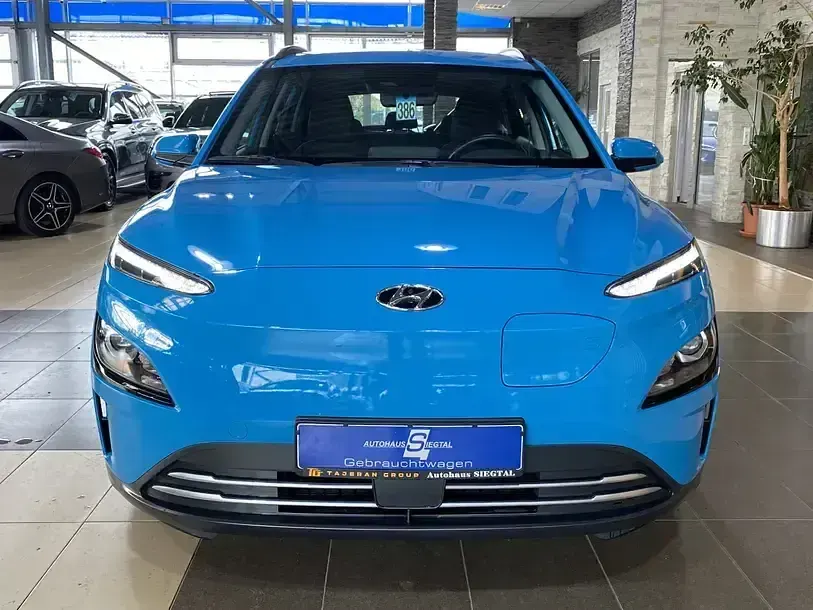 Usata Hyundai Kona Select 100 kW (136 CV) 2021 Blu SUV