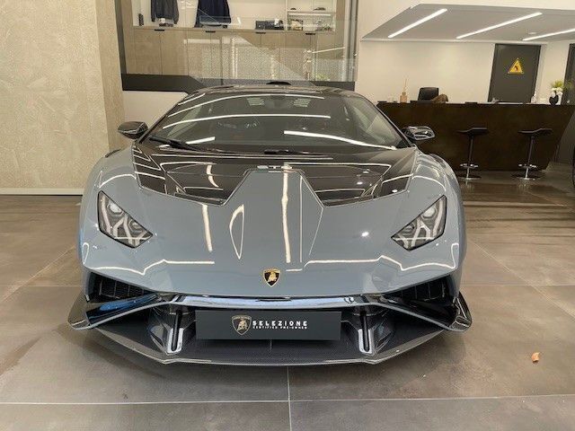 Second-hand Lamborghini Huracán 640 CP (470 kW) 2023 Gri