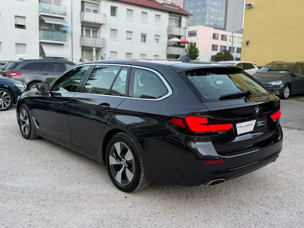 Gebraucht BMW 520 190 PS (139 kW) 2021 Sophistograu Limousine