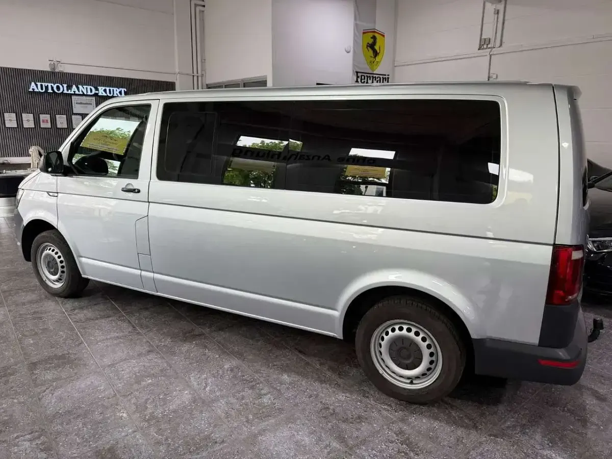 Gebraucht VW Transporter 150 PS (110 kW) 2017 Reflexsilber Van