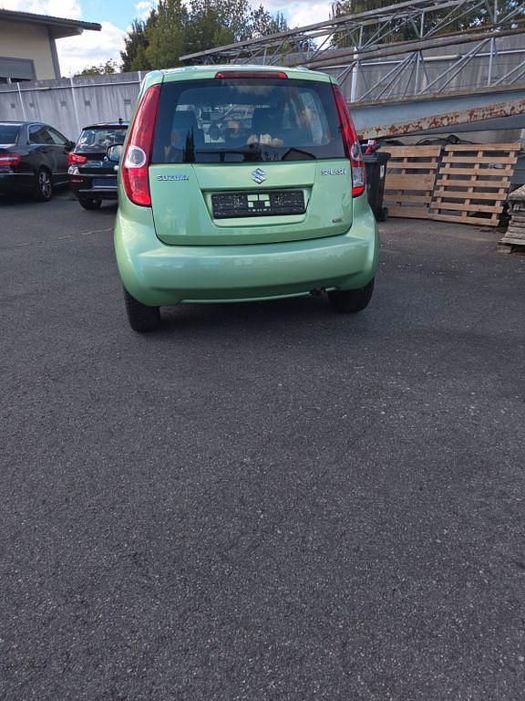 Grün Gebraucht 2009 Suzuki Splash Basic Kleinwagen | 2.600 € (Fairer Preis) - Bild 1/4