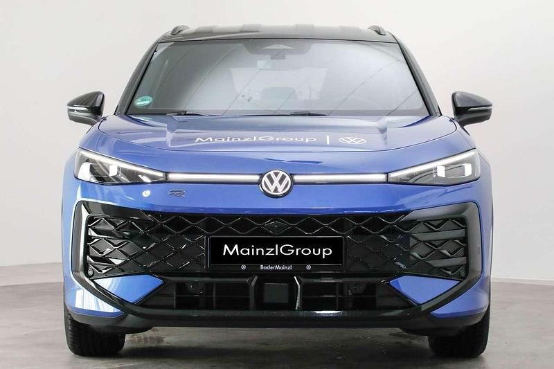 Gebraucht VW T-Roc R-line 150 PS (110 kW) 2025 Blau SUV