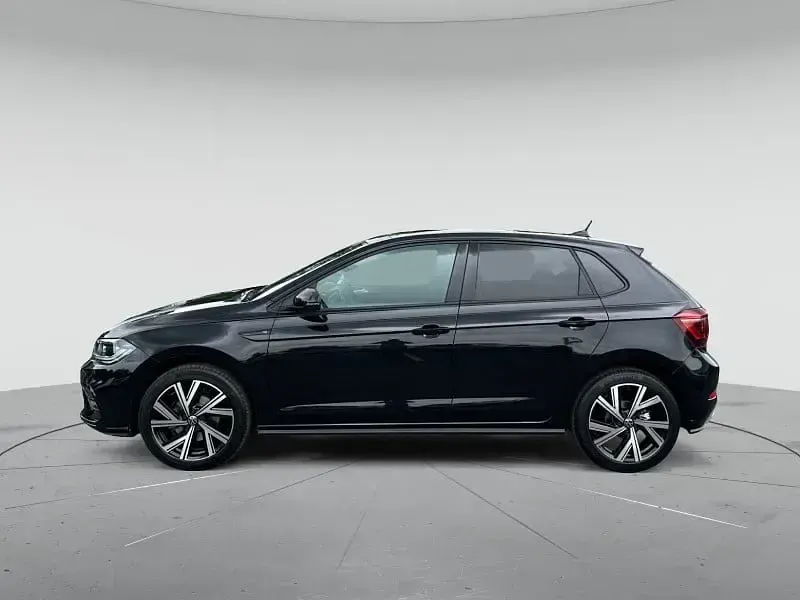 Gebraucht VW Polo R-line 110 PS (80 kW) 2024 Deep black perleffekt Kleinwagen