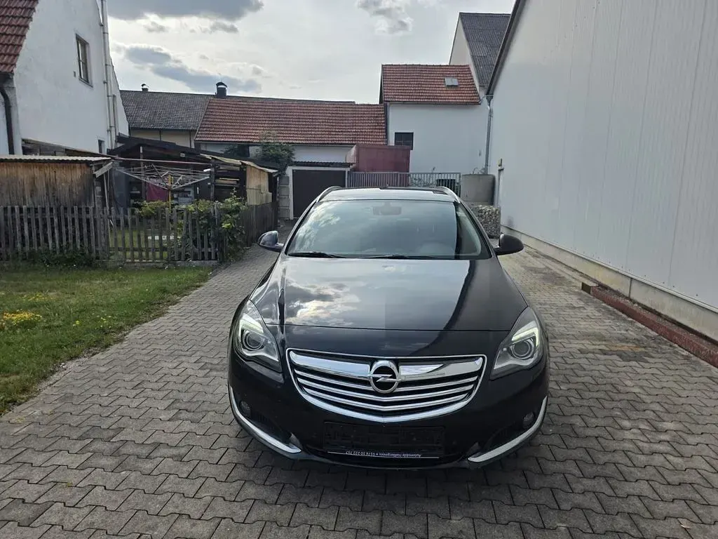Gebraucht Opel Insignia Innovation 163 PS (119 kW) 2014 Schwarz Kombi