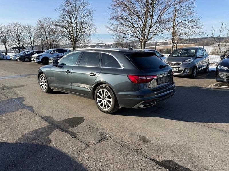 Gebraucht Audi A4 Comfort 204 PS (150 kW) 2021 Manhattangrau metallic Kombi