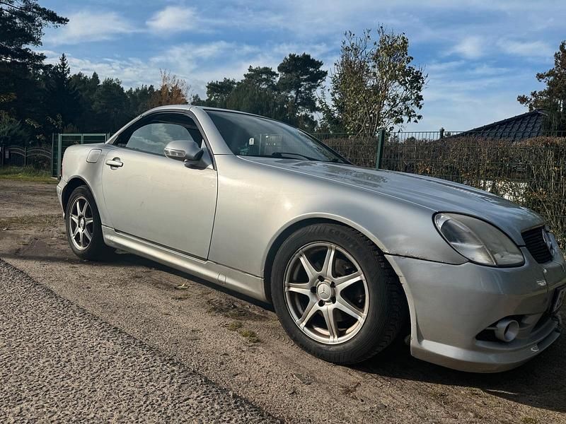 Silber Gebraucht 2000 Mercedes SLK230 Cabrio | 1.529 € (Superpreis) - Bild 1/4